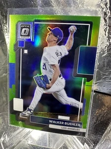 2022 Donruss Optic "Lime Green" Prizm - Walker Buehler - Los Angeles - #142 - Bild 1 von 2