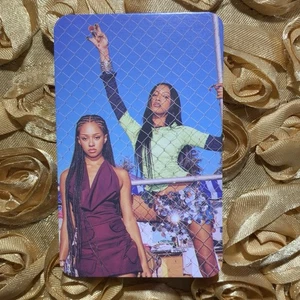 KATSEYE Chaos Edition K-Pop Idol Photo GIRL Card Group Lara Manon - Picture 1 of 2