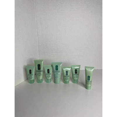 Paquete Clinique 7 días de exfoliante de viaje tamaño de prueba Foto 1 de 4