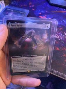 MTG Rose Tyler (Extended Art) (Surge Foil) 937 - Universes Beyond: Doctor Who