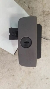 06 07 08 09 Chevrolet Trail Blazer Glove Box Lock Unlock Handle Lever Grey - Picture 1 of 4