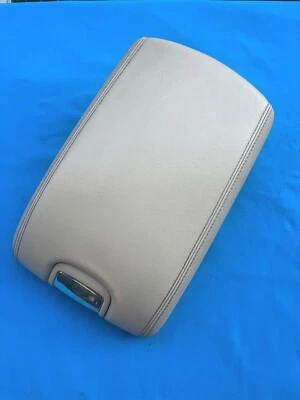 Оригинальная бежевая крышка подлокотника передней центральной консоли для Jaguar XJ8 XJR VDP X350 2004-2009 годов выпуска - Изображение 1 из 4