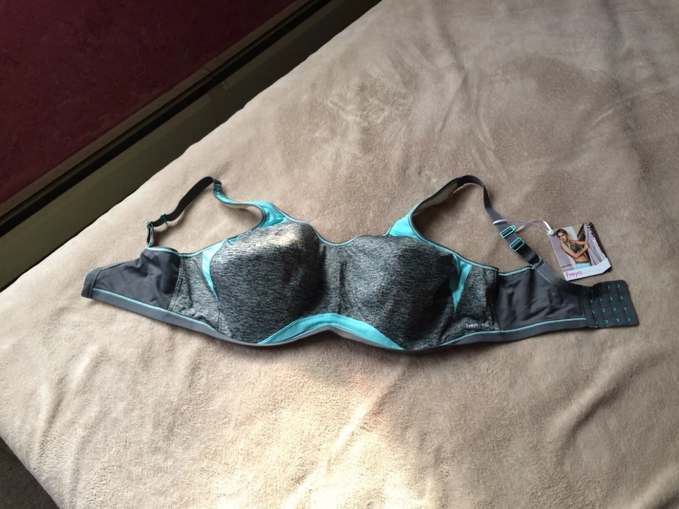Freya Active Epic Underwired High Impact Sports Bra 4004 US Size 36h