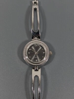 Reloj pulsera mujer esfera redonda gris tono plata 7,5 pulgadas Foto 1 de 4