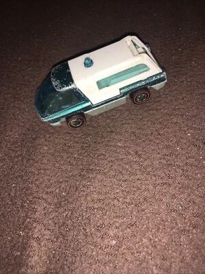 Ambulância Hot Wheels Redlines Loose Hong Kong pesos pesados azul-petróleo 🚑🛒 - Imagem 1 de 4