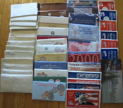 1968 - 2007 Mint Sets U.S. Mint 38 Sets P & D Uncirculated Mint Set Box and COA - Image 1 of 4