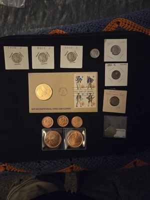 1975 Bicentennial First Day Cover And   Copper Rounds, Indian Heads ,Pennys - Image 1 of 4