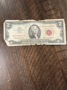 1963 Circulated Two Dollar Bill $2 Note Red Seal Old Paper Fancy A05668622A - Picture 1 of 7
