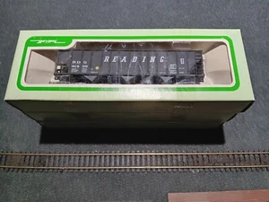 BEVBEL HO, Set of 3 READING 100 Ton Ribside Hoppers 2 "Speed Print" & 1 Modern - Picture 1 of 4