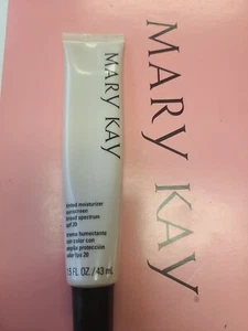 Mary Kay getönte Feuchtigkeitscreme Sonnenschutz Breitspektrum LSF 20 - Bronze 1 - Bild 1 von 3