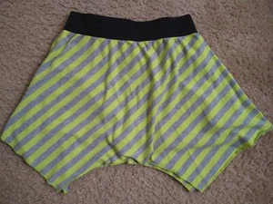 Girl's Monster High Gray and Yellow Skort Size Small 6/6X - Picture 1 of 4