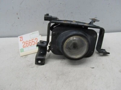 Lâmpada de neblina ES300 1992 1994 Lexus lado direito do passageiro dianteiro montado no para-choque - Imagem 1 de 4