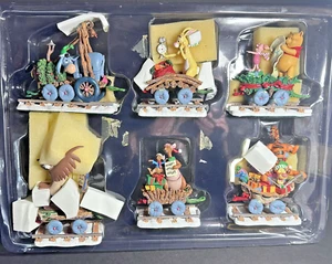 Danbury come nuovo Eeyore Holiday Christmas Treno Set di 6 Tigro Coniglio Gufo Pooh - Foto 1 di 22