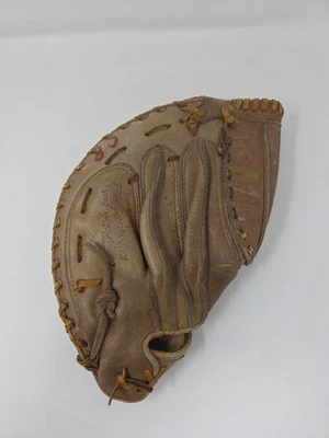 Vintage Spalding “Professional Model” Catcher’s Mitt Model 42-4551 Sup-Flex Web - Image 1 of 4
