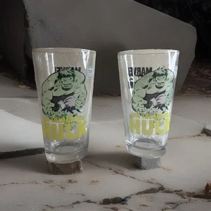 Two 2011 INCREDIBLE HULK Super Hero Series Pint Glass - Marvel Comics - Bild 1 von 4