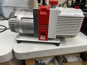 Pfeiffer Vacuum DUO 3 M DC PK D571 51L M6 DUO Dual Stage Rotary Vane M Series - Picture 1 of 4