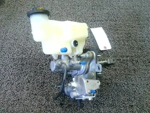 TOYOTA Crown 2014 Brake Master Cylinder 4720130830 [Used] [PA96617862] - Picture 1 of 5