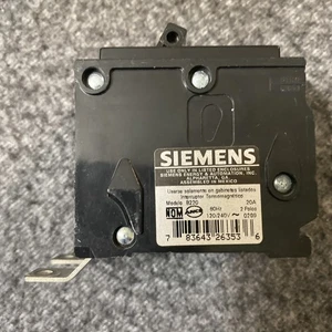 SIEMENS 2POLE 20 Amp 120/240V Bolt In CIRCUIT BREAKER NEW - Picture 1 of 5