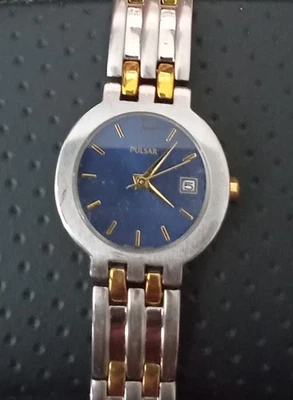 Reloj Pulsar Mujer Esfera Azul Tono Dorado/Plateado Día/Fecha V782-X217 Vintage Foto 1 de 4