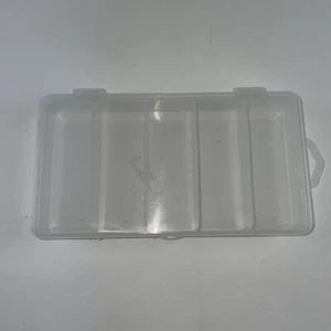 Fishing Lure Box 5 Slots 7 Inch Long 3.5 Inch wide. - Picture 1 of 3