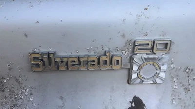Pictured Emblem Badge Only! Driver Left Fender Fits 73-80 BLAZER/JIMMY (full siz - Image 1 of 4