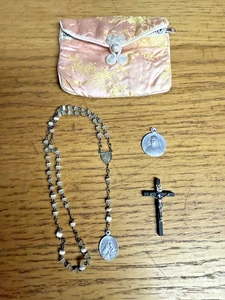 Cadena de cuentas de rosario vintage cuentas delicadas santos de 2 caras, crucifijo, medalla de monjas - Imagen 1 de 13