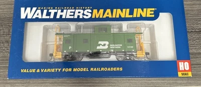 Walthers MainLine HO 910-8763 International Wide Vision Caboose BN NIB CC - Image 1 of 3