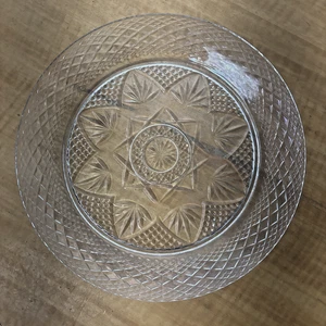 SET OF 8 CRIS D'ARQUES LUMINARC ANTIQUE CLEAR GLASS DINNER PLATES - Picture 1 of 6