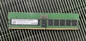 Micron 32GB DDR5 RAM 1RX4 PC5-4800B-RC0-1010-XT ECC REG Memory Server 4800MHz - Picture 1 of 1