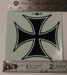 Vintage 60er Hot Rod Aufkleber kaufen (2) zwei Original kleine Eiserne Kreuz für $10,00   - Bild 1 von 1