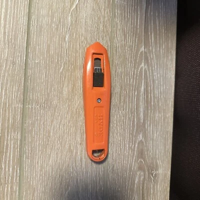 Faca utilitária retrátil HYDE # 5012581 EUA  - Imagem 1 de 4