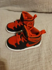 Jordan 1 miss alternate bred 6c toddler sneaker - Picture 1 of 7