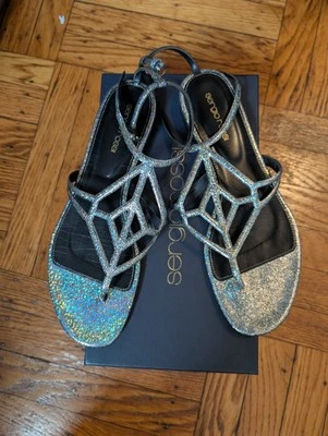 NEW Sergio Rossi Glitter Silver Thong Flat Women's Sandal Italy EU 37 / US 7 - Image 1 of 3