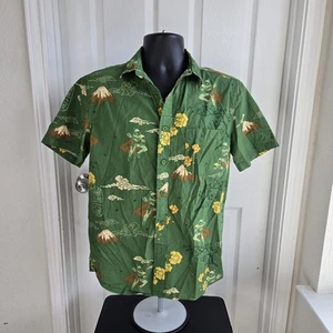 Camisa Star Wars Hawaiana Boba Fett Japonés Samurai Abotonada Verde Talla S Pequeña - Imagen 1 de 7