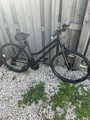 Roadmaster R3013WML Granite Peak 24" Girls Mountain Bike - Black - Image 1 of 4