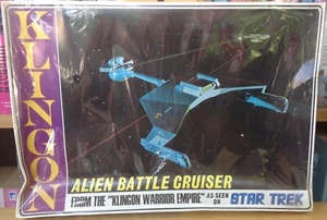 AMT 1:650 Star Trek Klingon Battle Cruiser Vintage Model Kit S952-250, Sealed - Picture 1 of 3