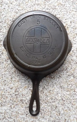 Old Griswold Cast Iron #5 Skillet Large Slant Logo w/ Heat Ring Clean - Image 1 of 2