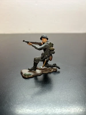 Немецкий солдатик 21st Century Toys 1:32 E1 - Изображение 1 из 4