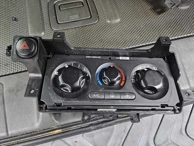 Módulo de control de clima Nissan Xterra 2005-2010 con soporte OEM 27510EA000 Foto 1 de 2