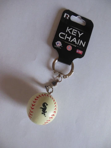 Chicago  White  Socks * Keychain / Baseball ** Free  Shipping** Cover