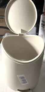 TATAY Trash Bin With Plastic Pedal 3L -SOLD AS SHOWN - Picture 1 of 6