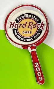 2009 HARD ROCK CAFE PIN MASTER HRCPCC RED MAGNIFYING GLASS **LE 31 OF 140** PIN - Picture 1 of 3