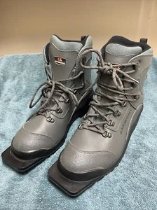 Garmont 3 Pin Cross Country Ski Boots USA SIZE 11.5 NWOT - Picture 1 of 16