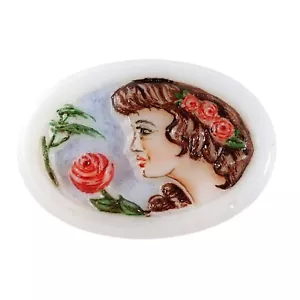 "Ragazza 3D dipinta a mano con bottone vetro ceco ovale rosa 1 1/2" - Foto 1 di 4