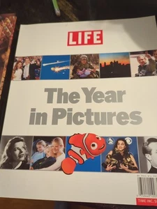 Life The Year in Pictures 2003 Special Collector Edition Paperback - Bild 1 von 11
