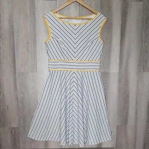 Abito donna stile Londra linea 10 A lunghezza ginocchio righe seersucker - Foto 1 di 8