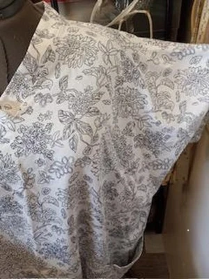 8X-9X  Scrub top-plus size  Black design on white - Image 1 of 2