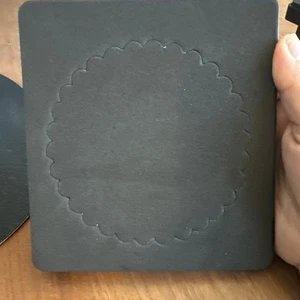 Circle, Scallop Sizzix - Bild 1 von 2