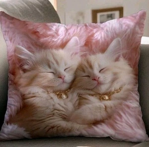 1 X Beautiful Furry Kitten Cushion Covers Scatter Decorative cushions Cats Cat - Picture 1 of 3