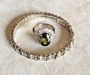 BEAUTIFUL FAUX PERIDOT & RHINESTONE RING (Sz 8) & WIDE STRETCH BRACELET - Picture 1 of 8